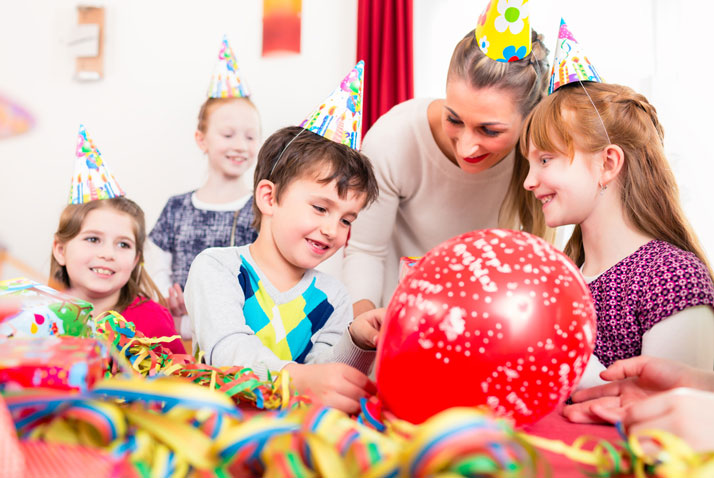 Festa di compleanno in casa: 10 consigli per la sicurezza dei bambini -  Amicoperlapelle
